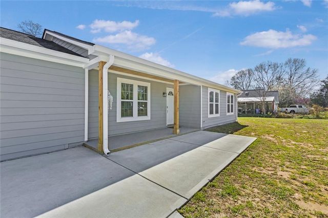 2001 Raymonds Drive, Loganville, GA 30052