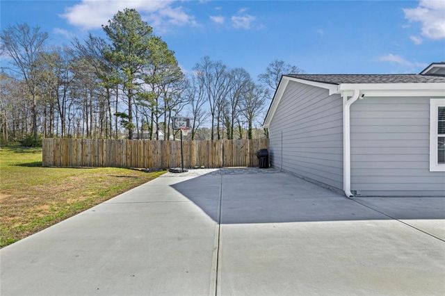 2001 Raymonds Drive, Loganville, GA 30052