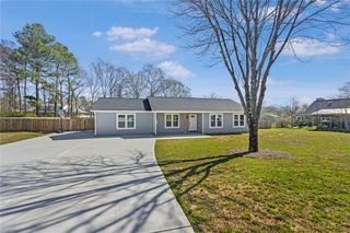 2001 Raymonds Drive, Loganville, GA 30052