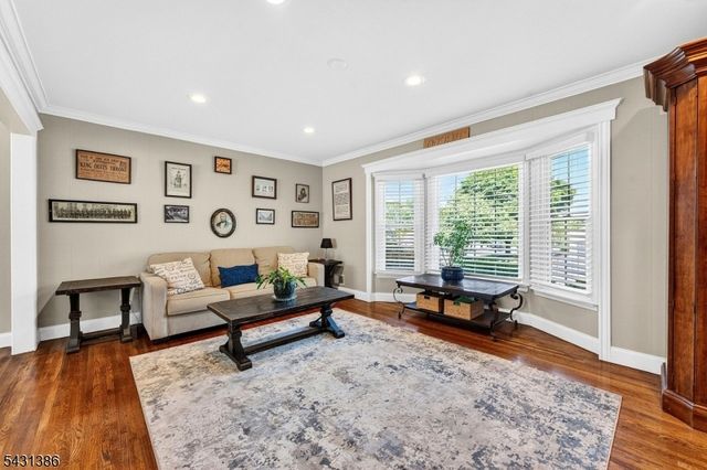 21 Harvest Dr, Hillsborough Twp., NJ 08844