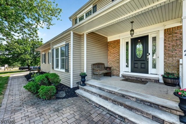 21 Harvest Dr, Hillsborough Twp., NJ 08844