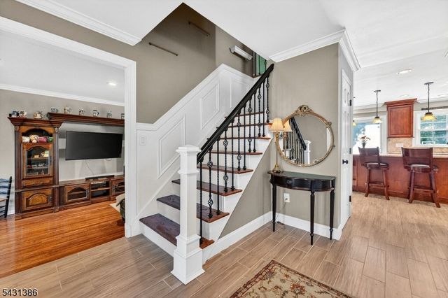 21 Harvest Dr, Hillsborough Twp., NJ 08844