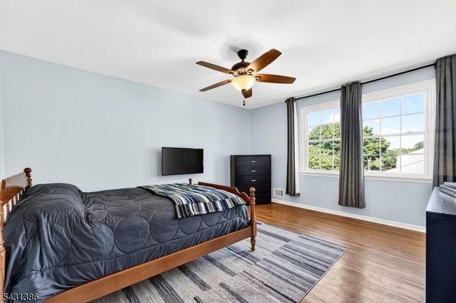 21 Harvest Dr, Hillsborough Twp., NJ 08844