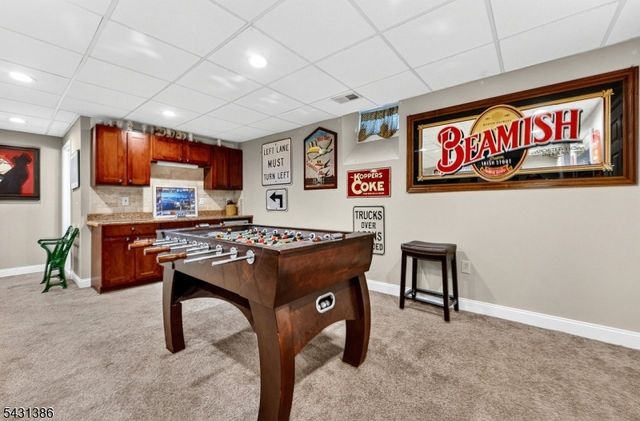 21 Harvest Dr, Hillsborough Twp., NJ 08844