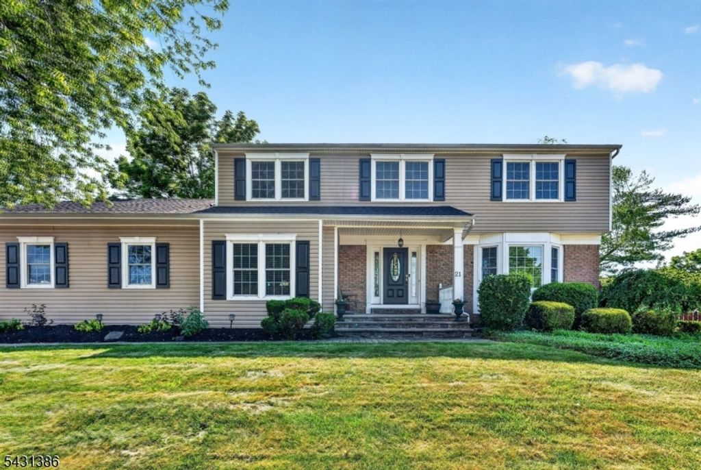 21 Harvest Dr, Hillsborough Twp., NJ 08844