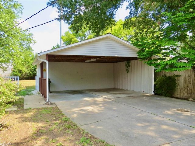 627 Morehead Street, Eden, NC 27288