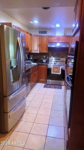 7810 N 37TH Avenue, Phoenix, AZ 85051