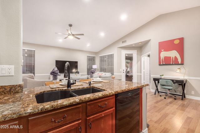 2691 E HULET Drive, Chandler, AZ 85225