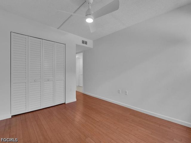 1512 Mainsail DR 10, Naples, FL 34114