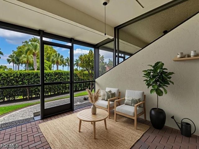 1512 Mainsail DR 10, Naples, FL 34114