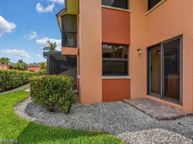 1512 Mainsail DR 10, Naples, FL 34114
