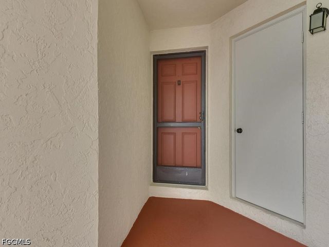 1512 Mainsail DR 10, Naples, FL 34114