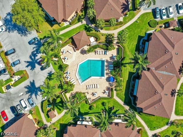 1512 Mainsail DR 10, Naples, FL 34114