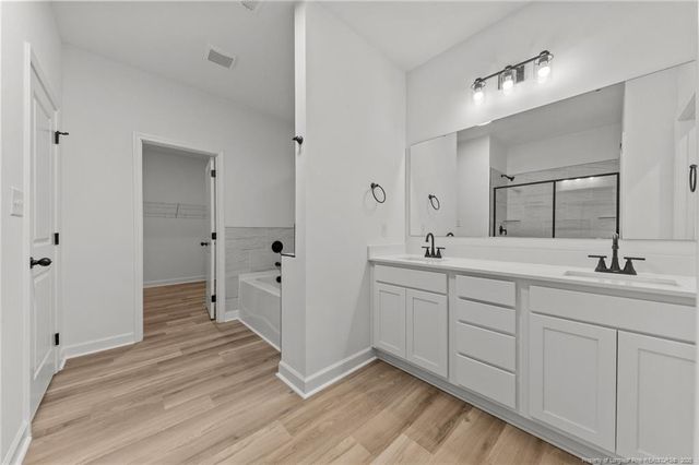 395 Zeppelin Lane, Raeford, NC 28376