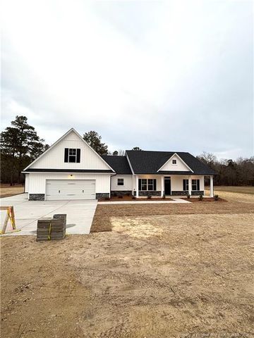 395 Zeppelin Lane, Raeford, NC 28376
