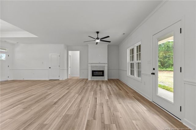395 Zeppelin Lane, Raeford, NC 28376