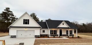 395 Zeppelin Lane, Raeford, NC 28376