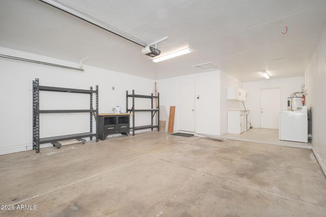 8955 W MEADOWBROOK Avenue, Phoenix, AZ 85037