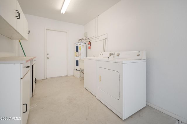 8955 W MEADOWBROOK Avenue, Phoenix, AZ 85037