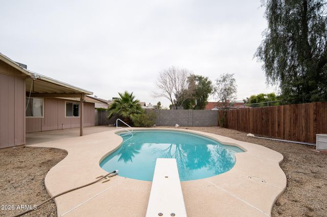 8955 W MEADOWBROOK Avenue, Phoenix, AZ 85037