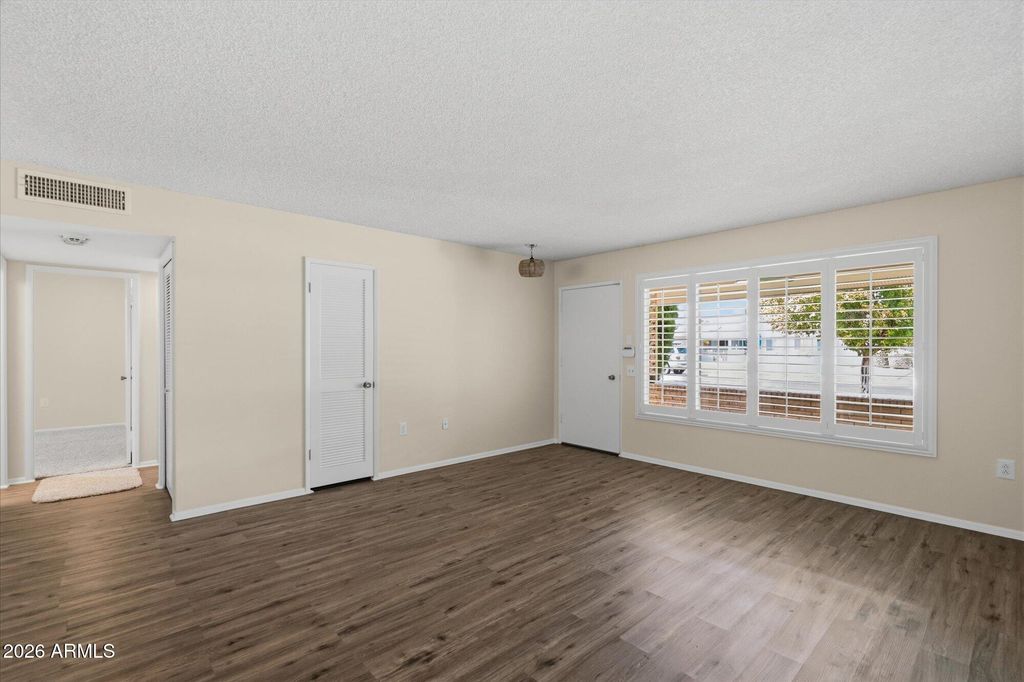 9533 W SHASTA Drive, Sun City, AZ 85351 — photo 5