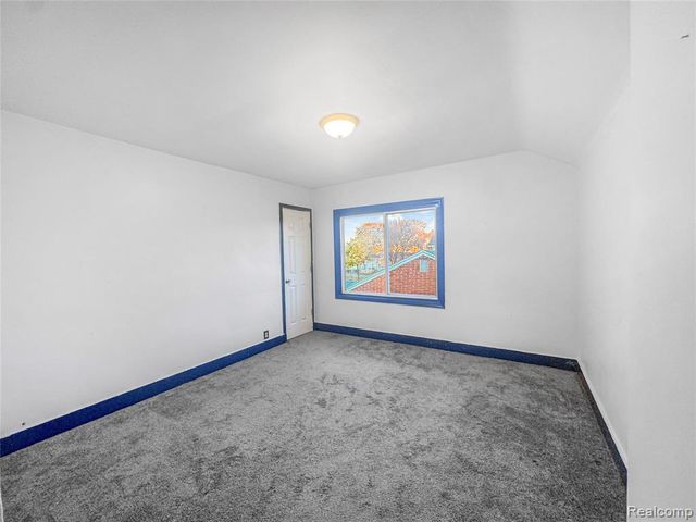 8805 Whitlock Avenue, Dearborn, MI 48126