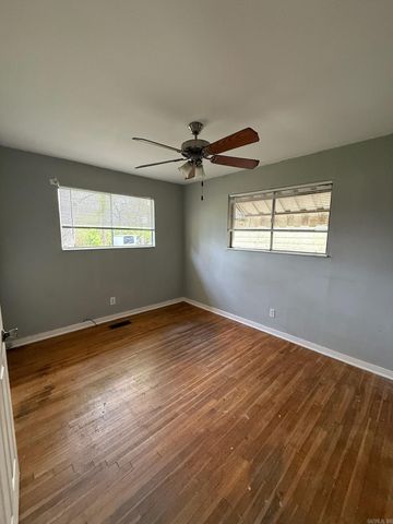 703 W Front, Heber Springs, AR 72543
