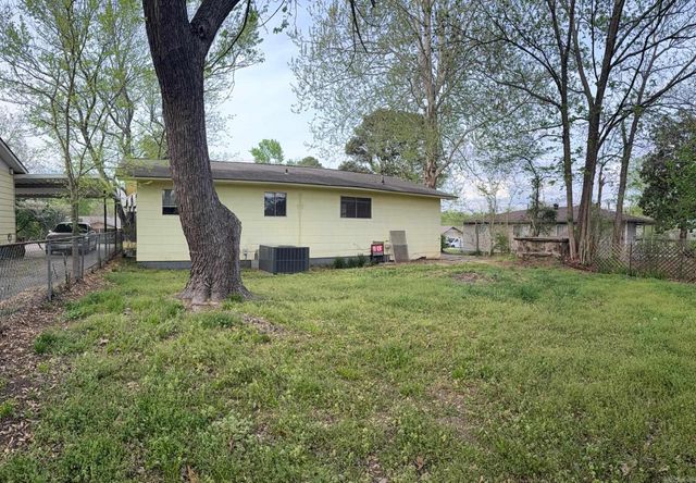 703 W Front, Heber Springs, AR 72543