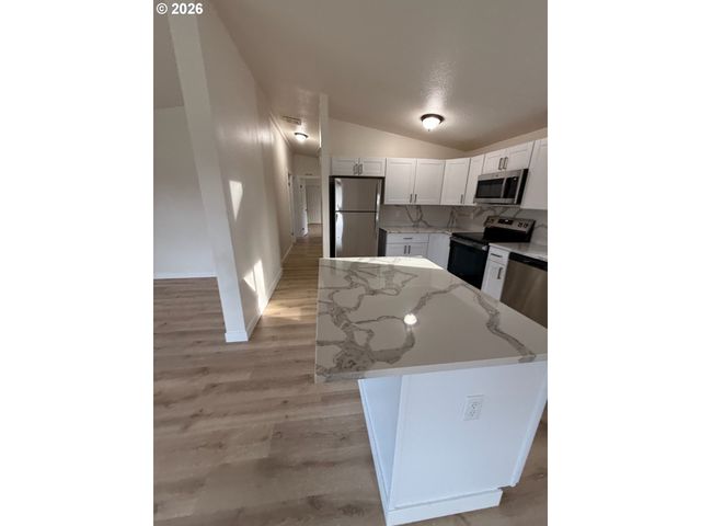 21201 Ne 58TH St, Vancouver, WA 98682