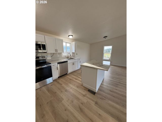 21201 Ne 58TH St, Vancouver, WA 98682