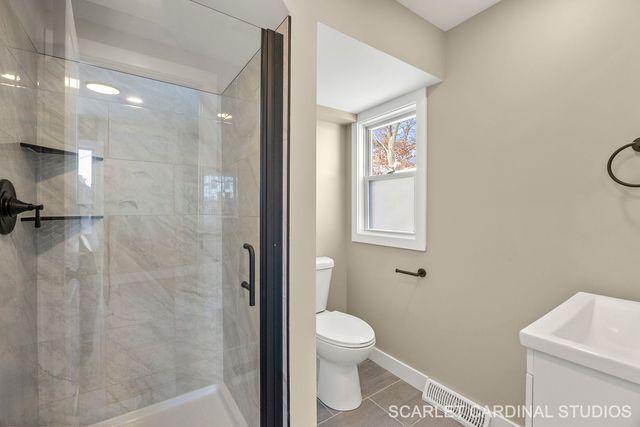 213 S Yale Avenue, Villa Park, IL 60181