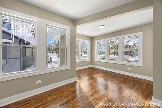 213 S Yale Avenue, Villa Park, IL 60181