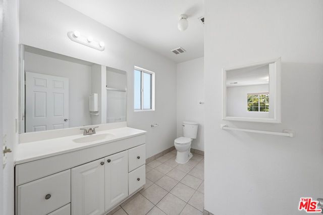 1224 Crenshaw Boulevard, Los Angeles, CA 90019