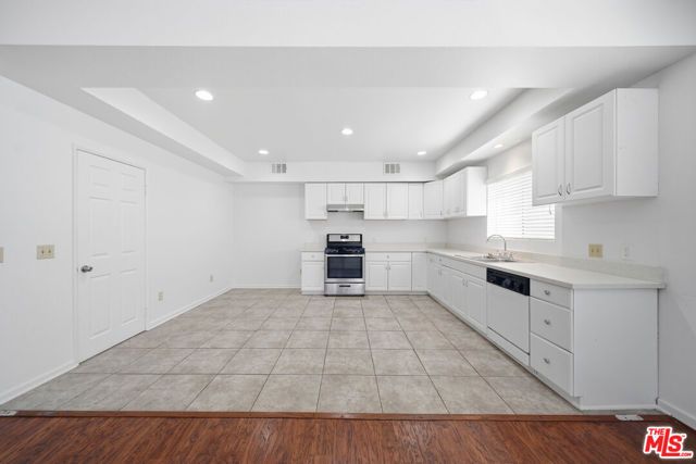 1224 Crenshaw Boulevard, Los Angeles, CA 90019