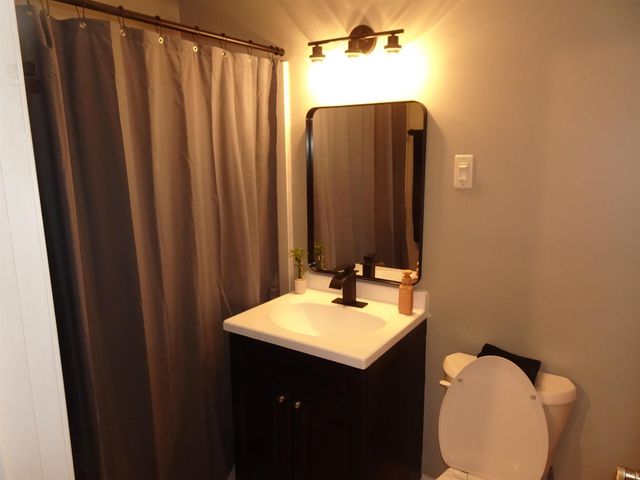 8170 N Tippecanoe Drive, Walkerton, IN 46574