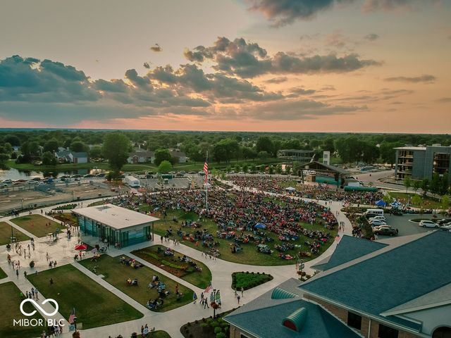 13400 Alston Drive, Fishers, IN 46037