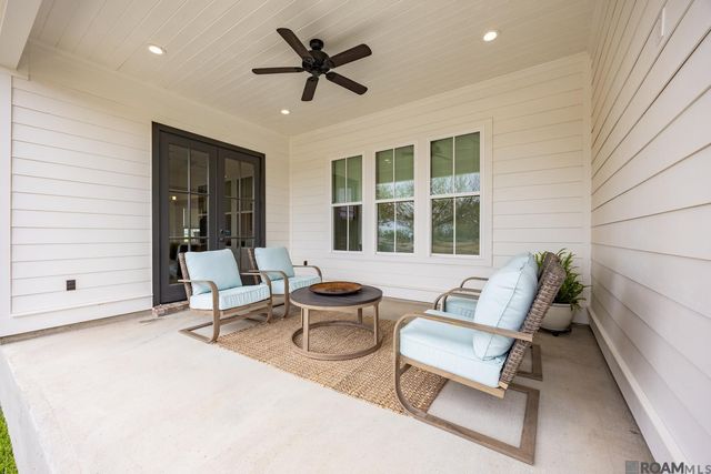 14241 Spalding Way, Baton Rouge, LA 70817