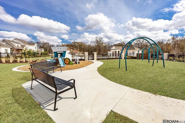 14241 Spalding Way, Baton Rouge, LA 70817