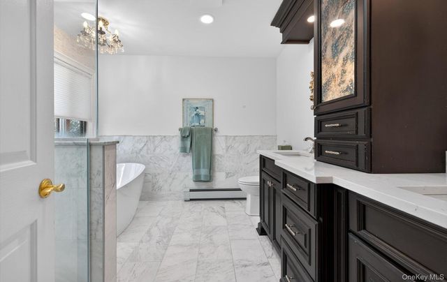 18 Chardonnay Road, Commack, NY 11725