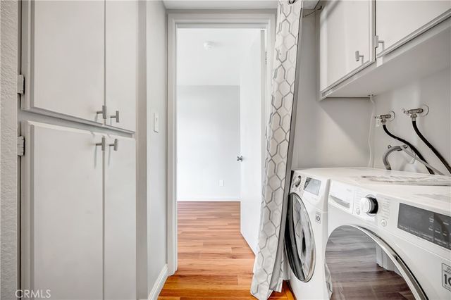 7308 Corbin Avenue G, Reseda, CA 91335