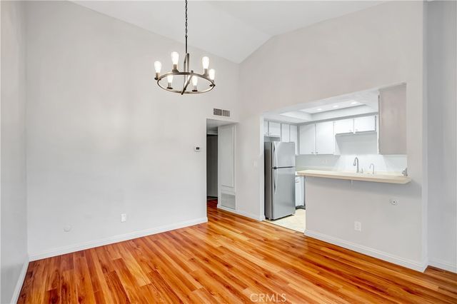 7308 Corbin Avenue G, Reseda, CA 91335