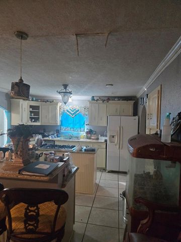 855 Alma Street, Beaumont, TX 77705