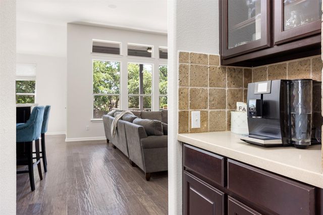 311 Grafton LN, Austin, TX 78737