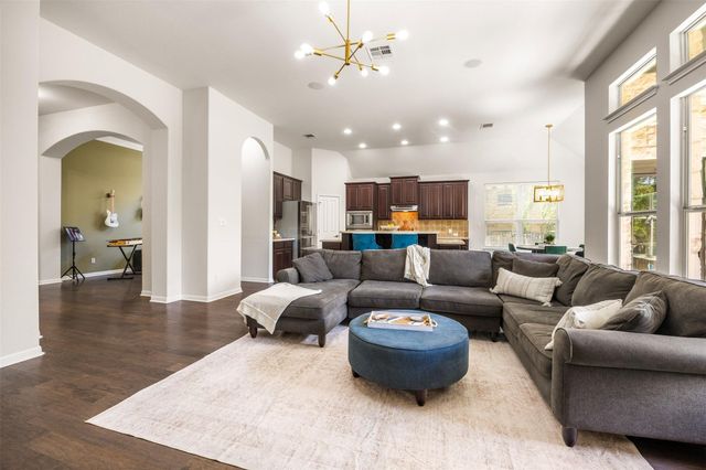 311 Grafton LN, Austin, TX 78737