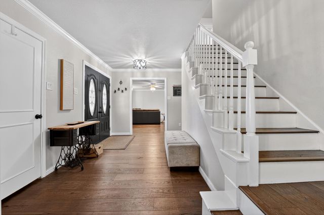 10208 La Costa DR, Austin, TX 78747