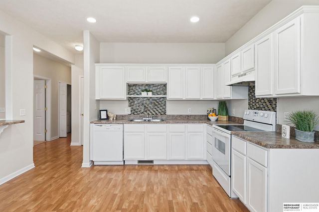 3725 N 55th Street, Omaha, NE 68104