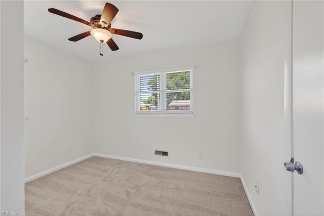 2833 David AVE, Norfolk, VA 23518