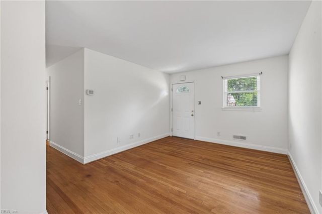 2833 David AVE, Norfolk, VA 23518