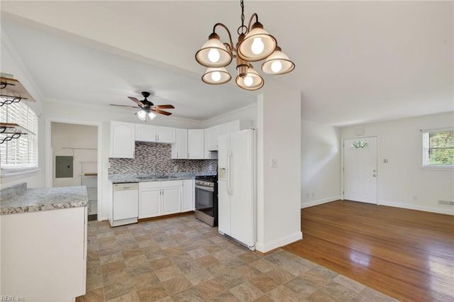 2833 David AVE, Norfolk, VA 23518