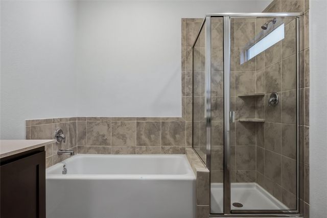 1337 Weatherford LN, Leander, TX 78641
